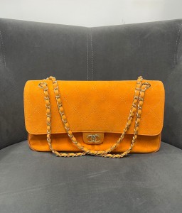 Женская замшевая сумка Chanel оранжевая Женская замшевая сумка Chanel оранжевая