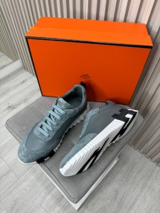 Мужские кроссовки Hermes Мужские кроссовки Hermes