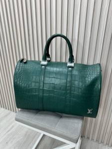 Крокодиловая дорожная сумка Louis Vuitton Крокодиловая дорожная сумка Louis Vuitton