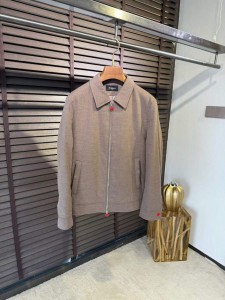 Кашемировая куртка Kiton бежевая Кашемировая куртка Kiton бежевая