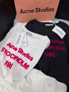 Женский лонгслив Acne Srudios Женский лонгслив Acne Srudios