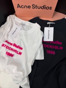 Женская футболка Acne Studios Женская футболка Acne Studios