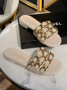 Женские шлепанцы Chanel Женские шлепанцы Chanel