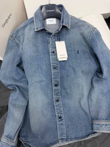 Женская джинсовая рубашка Saint Laurent Женская джинсовая рубашка Saint Laurent