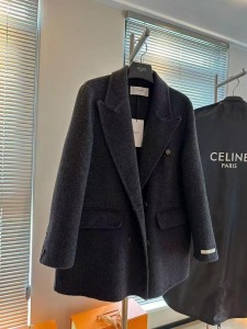 Женское пальто Celine Женское пальто Celine
