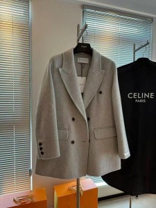 Женское пальто Celine Женское пальто Celine