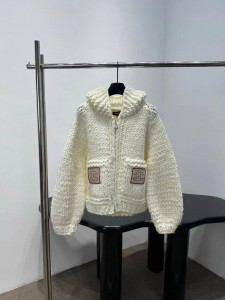 Женский бомбер Chanel Женский бомбер Chanel