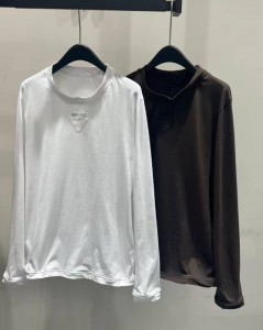 Женский лонгслив Prada Женский лонгслив Prada