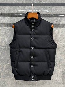 Мужская жилетка Brunello Cucinelli Мужская жилетка Brunello Cucinelli