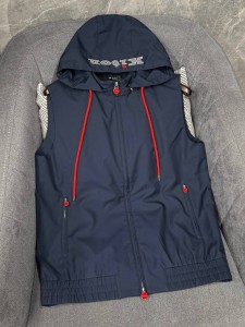 Мужская жилетка Kiton Мужская жилетка Kiton