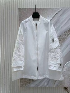 Женская ветровка Ermanno Scervino Женская ветровка Ermanno Scervino