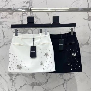 Женская юбка Sanit Laurent Женская юбка Sanit Laurent