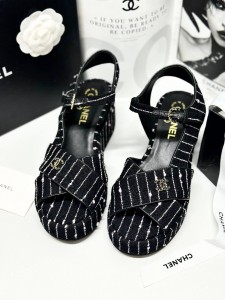 Женские сабо Chanel Женские сабо Chanel