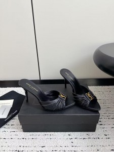 Женские босоножки Saint Laurent Женские босоножки Saint Laurent