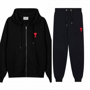 Женский спортивный костюм Ami Женский спортивный костюм Ami