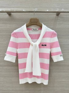 Женская футболка Miu Miu розовая Женская футболка Miu Miu розовая