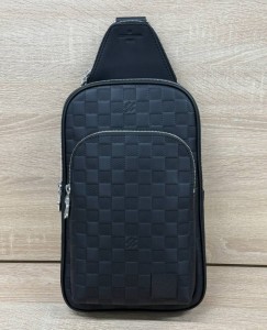 МУЖСКАЯ КОЖАНАЯ СУМКА-СЛИНГ LOUIS VUITTON AVENUE ЧЕРНАЯ МУЖСКАЯ КОЖАНАЯ СУМКА-СЛИНГ LOUIS VUITTON AVENUE ЧЕРНАЯ