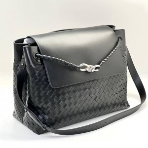 Портфель Bottega Veneta черный Портфель Bottega Veneta черный