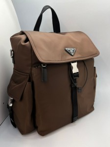НЕЙЛОНОВЫЙ РЮКЗАК PRADA ШОКОЛАДНЫЙ НЕЙЛОНОВЫЙ РЮКЗАК PRADA ШОКОЛАДНЫЙ