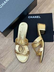 ЖЕНСКИЕ КОЖАНЫЕ БОСОНОЖКИ CHANEL ЗОЛОТИСТЫЕ ЖЕНСКИЕ КОЖАНЫЕ БОСОНОЖКИ CHANEL ЗОЛОТИСТЫЕ