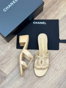 ЖЕНСКИЕ КОЖАНЫЕ БОСОНОЖКИ CHANEL БЕЖЕВЫЕ ЖЕНСКИЕ КОЖАНЫЕ БОСОНОЖКИ CHANEL БЕЖЕВЫЕ