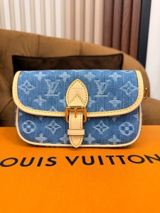 ЖЕНСКАЯ СУМКА LOUIS VUITTON NANO DAINE ЖЕНСКАЯ СУМКА LOUIS VUITTON NANO DAINE