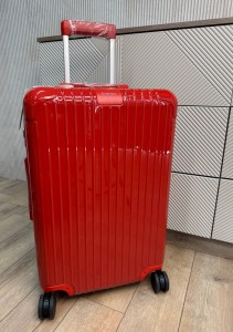 ЧЕМОДАН RIMOWA КРАСНЫЙ M ЧЕМОДАН RIMOWA КРАСНЫЙ M
