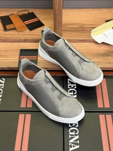 ЗАМШЕВЫЕ КЕДЫ С ВСТАВКОЙ КРОКОДИЛА ZEGNA СЕРЫЕ ЗАМШЕВЫЕ КЕДЫ С ВСТАВКОЙ КРОКОДИЛА ZEGNA СЕРЫЕ