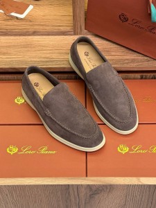 МУЖСКИЕ ЗАМШЕВЫЕ ЛОФЕРЫ LORO PIANA КОФЕЙНЫЕ МУЖСКИЕ ЗАМШЕВЫЕ ЛОФЕРЫ LORO PIANA КОФЕЙНЫЕ