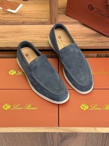 МУЖСКИЕ ЗАМШЕВЫЕ ЛОФЕРЫ LORO PIANA СЕРЫЕ МУЖСКИЕ ЗАМШЕВЫЕ ЛОФЕРЫ LORO PIANA СЕРЫЕ