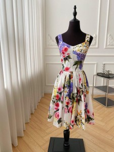 ЖЕНСКИЙ САРАФАН DOLCE&GABBANA ЦВЕТОЧКИ ЖЕНСКИЙ САРАФАН DOLCE&GABBANA ЦВЕТОЧКИ