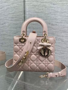 ЖЕНСКАЯ СУМКА LADY DIOR РОЗОВАЯ ЖЕНСКАЯ СУМКА LADY DIOR РОЗОВАЯ