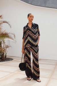 ЖЕНСКИЙ КОСТЮМ CHANEL ЧЕРНЫЙ ЖЕНСКИЙ КОСТЮМ CHANEL ЧЕРНЫЙ