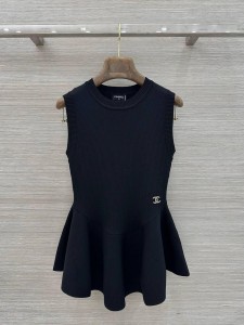 ЖЕНСКИЙ ТОП CHANEL ЧЕРНЫЙ ЖЕНСКИЙ ТОП CHANEL ЧЕРНЫЙ