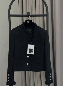 ЖЕНСКИЙ ЖАКЕТ CHANEL ЧЕРНЫЙ ЖЕНСКИЙ ЖАКЕТ CHANEL ЧЕРНЫЙ