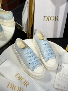 ЖЕНСКИЕ КЕДЫ CHRISTIAN DIOR ГОЛУБЫЕ ЖЕНСКИЕ КЕДЫ CHRISTIAN DIOR ГОЛУБЫЕ