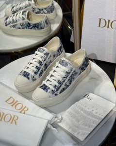ЖЕНСКИЕ КЕДЫ CHRISTIAN DIOR ЖЕНСКИЕ КЕДЫ CHRISTIAN DIOR