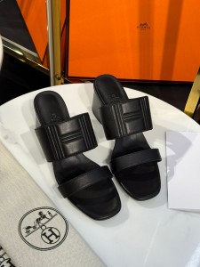 ЖЕНСКИЕ САБО HERMES ЧЕРНЫЕ ЖЕНСКИЕ САБО HERMES ЧЕРНЫЕ