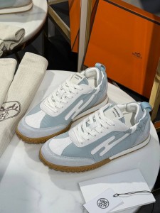 ЖЕНСКИЕ КРОССОВКИ HERMES ГОЛУБЫЕ ЖЕНСКИЕ КРОССОВКИ HERMES ГОЛУБЫЕ