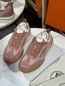 ЖЕНСКИЕ КРОССОВКИ HERMES РОЗОВЫЕ ЖЕНСКИЕ КРОССОВКИ HERMES РОЗОВЫЕ