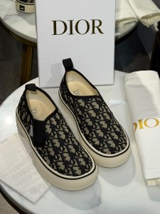 ЖЕНСКИЕ СЛИПОНЫ CHRISTIAN DIOR ЖЕНСКИЕ СЛИПОНЫ CHRISTIAN DIOR