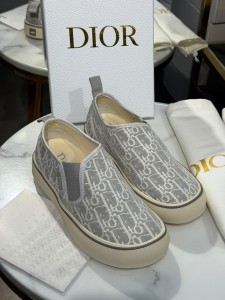 ЖЕНСКИЕ СЛИПОНЫ CHRISTIAN DIOR ЖЕНСКИЕ СЛИПОНЫ CHRISTIAN DIOR