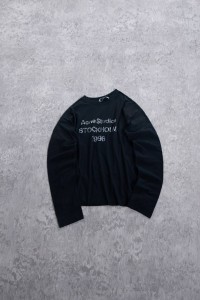 ЛОНГСЛИВ ACNE STUDIOS STOCHOLM ЧЕРНЫЙ ЛОНГСЛИВ ACNE STUDIOS STOCHOLM ЧЕРНЫЙ