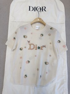 ЖЕНСКИЙ ДЖЕМПЕР CHRISTIAN DIOR ЖЕНСКИЙ ДЖЕМПЕР CHRISTIAN DIOR