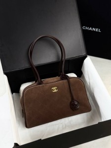 ЖЕНСКАЯ СУМКА CHANEL SMALLl PERFECT BOWLING BAG DARK BROWN ЖЕНСКАЯ СУМКА CHANEL SMALLl PERFECT BOWLING BAG DARK BROWN