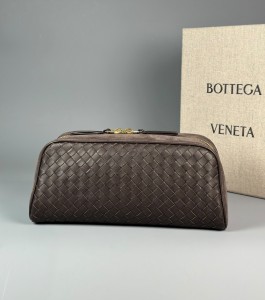 МУЖСКОЙ КЛАТЧ BOTTEGA VENETA ШОКОЛАДНЫЙ МУЖСКОЙ КЛАТЧ BOTTEGA VENETA ШОКОЛАДНЫЙ