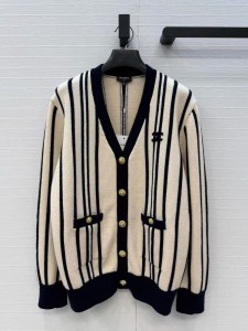 ЖЕНСКИЙ КАРДИГАН CHANEL ЖЕНСКИЙ КАРДИГАН CHANEL
