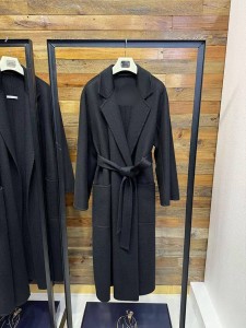 ЖЕНСКОЕ ПАЛЬТО MAX MARA ЧЕРНОЕ ЖЕНСКОЕ ПАЛЬТО MAX MARA ЧЕРНОЕ