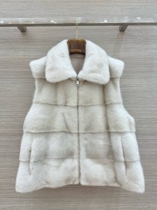 ЖЕНСКАЯ НОРКОВАЯ ЖИЛЕТКА LORO PIANA БЕЛАЯ ЖЕНСКАЯ НОРКОВАЯ ЖИЛЕТКА LORO PIANA БЕЛАЯ