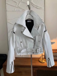 ЖЕНСКАЯ КОЖАНАЯ КУРТКА BALENCIAGA БЕЛАЯ ЖЕНСКАЯ КОЖАНАЯ КУРТКА BALENCIAGA БЕЛАЯ